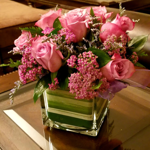 Florist «A Touch Of Elegance Florist», reviews and photos, 12123 Shelbyville Rd, Louisville, KY 40243, USA