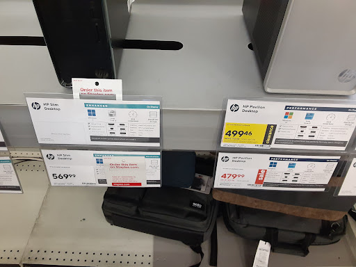 Office Supply Store «Staples», reviews and photos, 3090 Slauson Ave, Huntington Park, CA 90255, USA