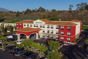 Holiday Inn Express & Suites Lake Forest - Irvine East, an IHG Hotel image