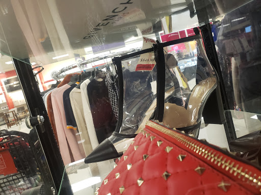 Shopping Mall «Westgate Shopping Center», reviews and photos, W Stadium Blvd, Ann Arbor, MI 48103, USA