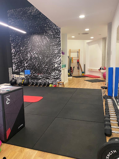 Viwil Training Center by Victor Da Costa en Santa Coloma de Farners, Girona