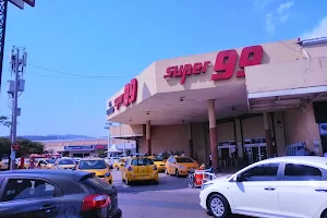 Super 99 | La Doña image