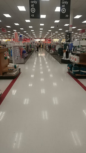 Department Store «Target», reviews and photos, 100 Upland Square Dr, Pottstown, PA 19464, USA