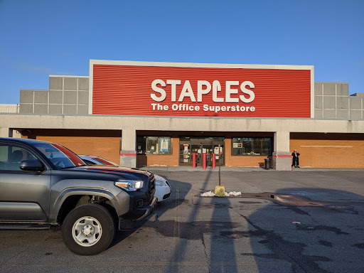 Office Supply Store «Staples», reviews and photos, 2150 W 117th St, Cleveland, OH 44111, USA