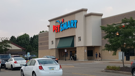 PetSmart, 5465 Dressler Rd NW, North Canton, OH 44720, USA, 