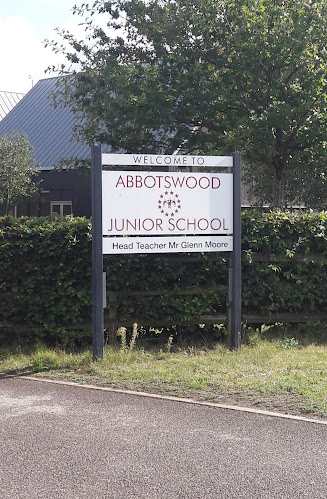 Abbotswood Junior School - School