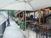 Atmosphère du Restaurant Le Vieux Moulin à La Roque-en-Provence - n°6