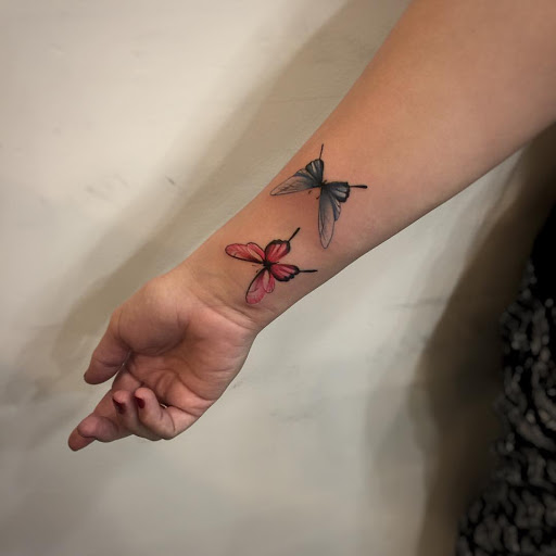 Tattoo Shop «Miami Tattoo Co.», reviews and photos, 1218 Washington Ave, Miami Beach, FL 33139, USA