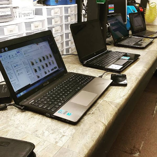 Mobile Phone Repair Shop «Mr.Cell Repairs», reviews and photos, 6521 E Colonial Dr, Orlando, FL 32807, USA