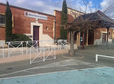 Bibliothèque municipale à Saint-Victoret