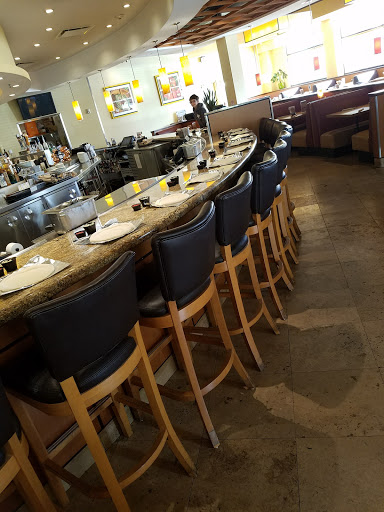 Shopping Mall «Bridgeport Village», reviews and photos, 7455 SW Bridgeport Rd, Tigard, OR 97224, USA