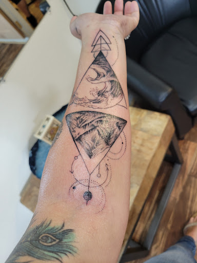 Explore persevere tattoo ideas, creative tattoo ideas in Sheridan, available at BlackbearInk Studio LLC