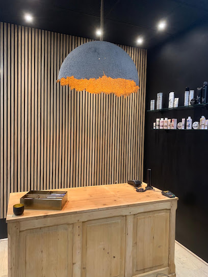 L'Atelier De Coiffure