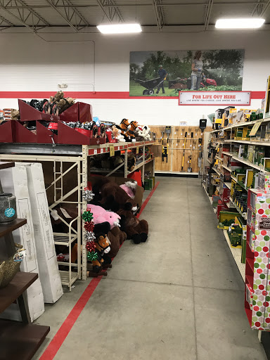 Home Improvement Store «Tractor Supply Co.», reviews and photos, 4601 E Grand River Ave, Howell, MI 48843, USA