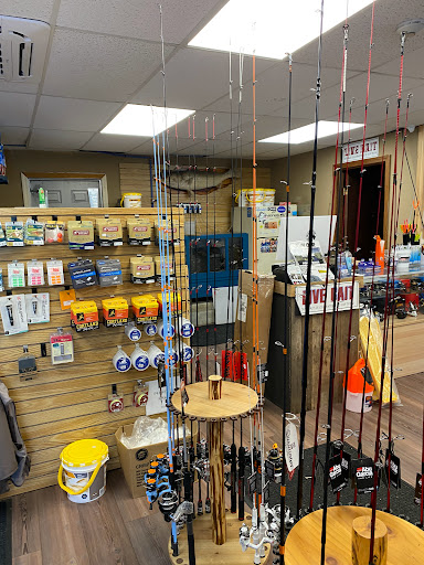 Sporting Goods Store «Big Bear Hunting & Firearms - Hunting Store», reviews and photos, 401 Putnam Pike, Harmony, RI 02829, USA