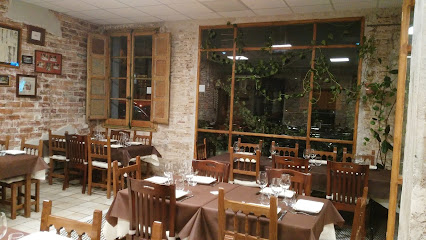 Restaurante Wenceslao - C. de Mariano Supervía, 33, 50006 Zaragoza, Spain