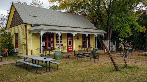 Winery «Homestead Winery at Grapevine», reviews and photos, 211 E Worth St, Grapevine, TX 76051, USA