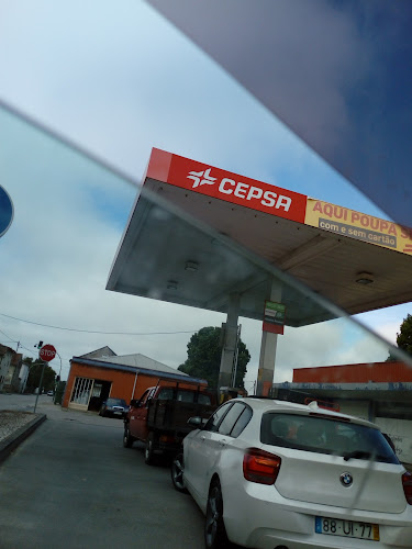 Estación de servicio Cepsa - Posto de combustível