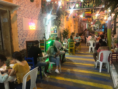 El Callejon Pug Pizza & Bar - Getsemani Callejón Ancho Local 10 B 15, Cartagena de Indias, Bolívar, Colombia
