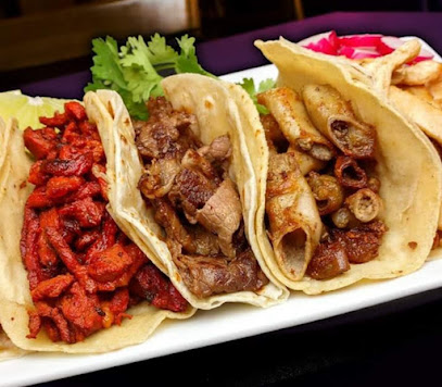 Taqueria Dos Lunas - 206 Uvalde Rd, Houston, TX 77015