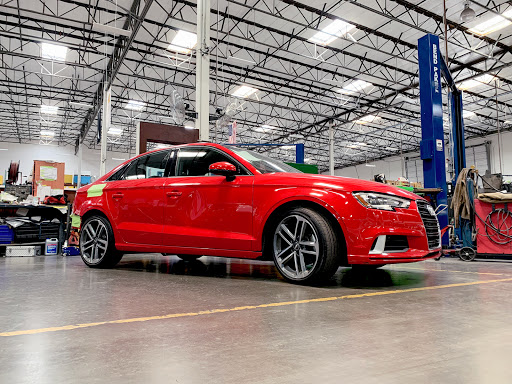 Auto Body Shop «Sterling Collision Center», reviews and photos, 1111 Bell Ave, Tustin, CA 92780, USA