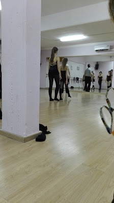 Scuola di danza Tacchi&Punte Via Francesco Vitalini, 76a, 00155 Roma RM, Italia