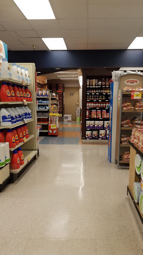 Grocery Store «Giant Food Stores», reviews and photos, 200 Town Center, New Britain, PA 18901, USA