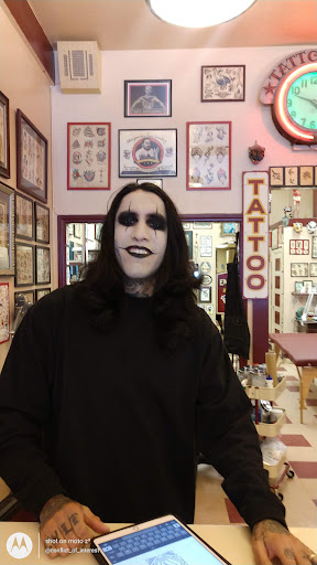 Tattoo Shop «Classic Tattoo Parlor», reviews and photos, 521 N Harbor Blvd, Fullerton, CA 92832, USA