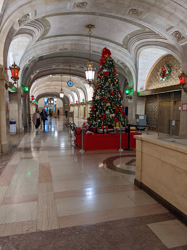 Shopping Mall «Atrium», reviews and photos, 100 W Randolph St, Chicago, IL 60601, USA