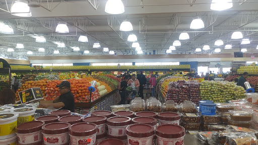 Mexican Grocery Store «Fiesta Market», reviews and photos, 939 E Irving Park Rd, Streamwood, IL 60107, USA