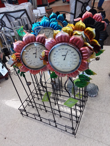 Grocery Store «Schnucks», reviews and photos, 109 N Mattis Ave, Champaign, IL 61821, USA