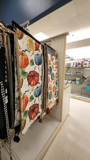 Department Store «Marshalls», reviews and photos, 13007 Lee Jackson Memorial Hwy, Fairfax, VA 22033, USA