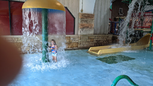 Hotel «Ramada Williamsburg and Wasserbahn Waterpark», reviews and photos, 2211 U Ave, Williamsburg, IA 52361, USA