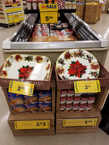 Grocery Store «Food Lion», reviews and photos, 36 Northfield Ctr, Whiteville, NC 28472, USA