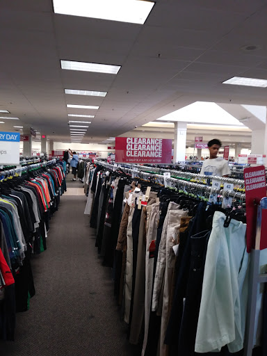 Clothing Store «Burlington Coat Factory», reviews and photos, 3050 N 5th Street Hwy, Reading, PA 19605, USA