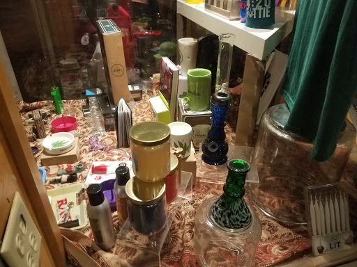 Tobacco Shop «The Pipefitter», reviews and photos, 520 State St, Madison, WI 53703, USA