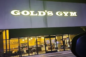 Gold's Gym image