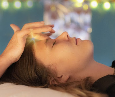 L'Ongle Enchanté, Massage Énergétique et Bien-Être - Rachèle Martinon à Apremont