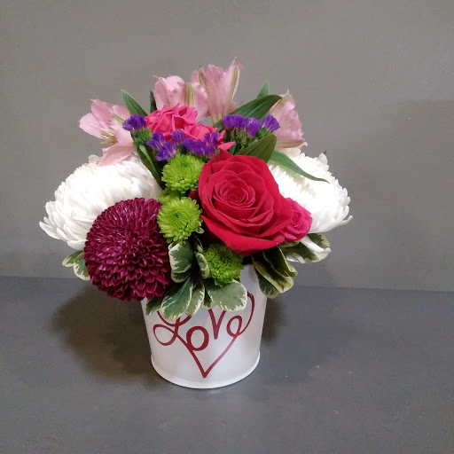 Florist «Candlelight Floral & Gifts», reviews and photos, 850 Lake St E, Wayzata, MN 55391, USA