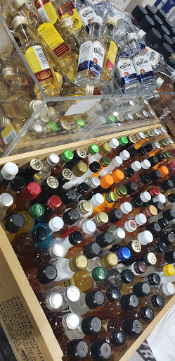 Beer Store «Beverage SuperStore of Grayson», reviews and photos, 2265 Loganville Hwy, Grayson, GA 30017, USA