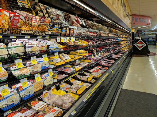 Grocery Store «Metropolis Big Johns Super Str», reviews and photos, 1200 E 5th St, Metropolis, IL 62960, USA