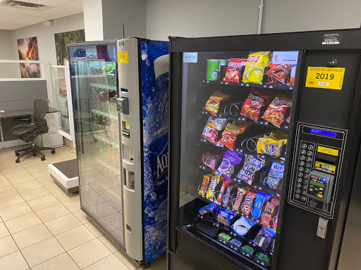 Car Dealer «LaFontaine Toyota», reviews and photos, 2027 S Telegraph Rd, Dearborn, MI 48124, USA