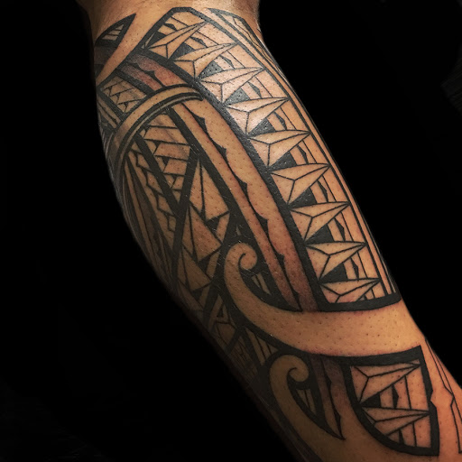 Explore beautiful flower tattoo ideas, creative tattoo ideas in Fremont, available at Inkies Tattoo Studio
