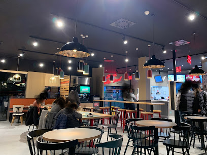 KFC Gaia Centro - Rua de Raimundo de Carvalho 505, 4430-053 Vila Nova de Gaia, Portugal