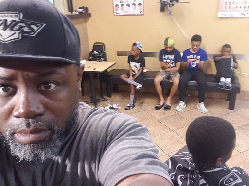 Barber Shop «cutties barber shop», reviews and photos, 1636 E Southern Ave, Phoenix, AZ 85040, USA