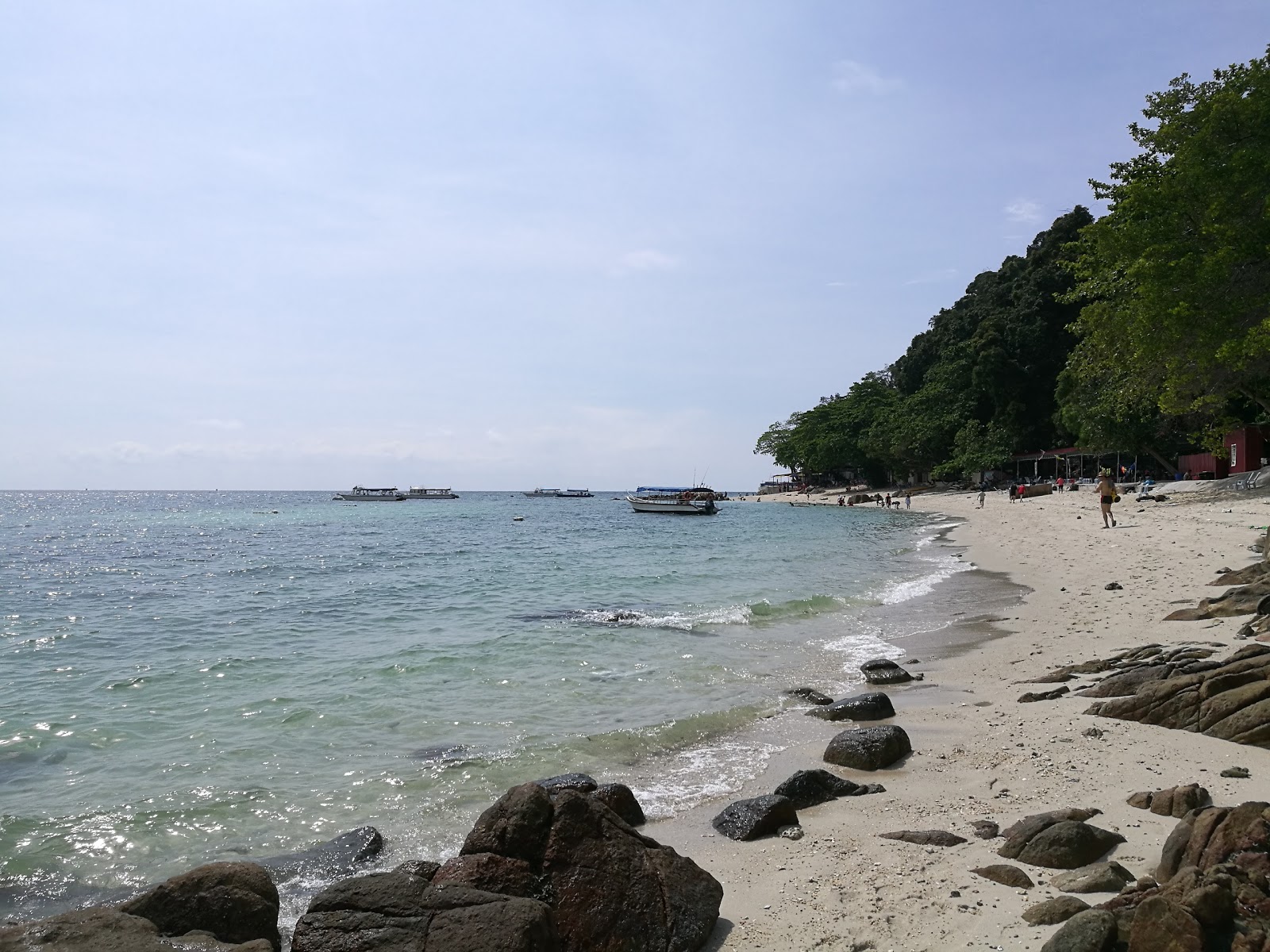 Foto van Pulau Lalang Beach met een ruime kustlijn