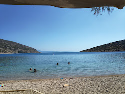 Φωτογραφία του Saranti beach παροχές περιοχής
