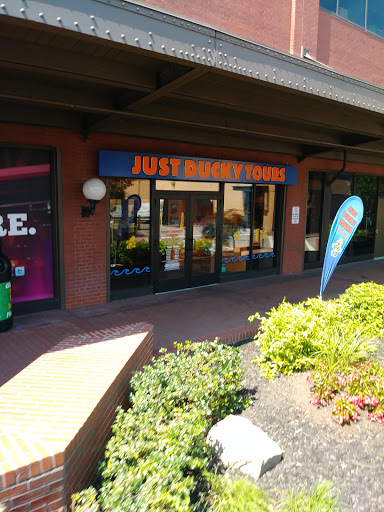 Shopping Mall «Station Square», reviews and photos, 125 W Station Square Dr, Pittsburgh, PA 15219, USA