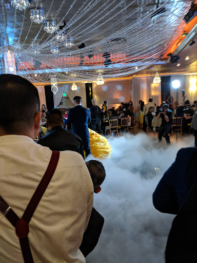 Shopping Mall «Anaheim West Shopping Center», reviews and photos, 3174 W Lincoln Ave, Anaheim, CA 92801, USA