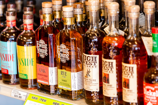 Liquor Store «King City Liquor Store», reviews and photos, 15745 SW 116th Ave, Portland, OR 97224, USA